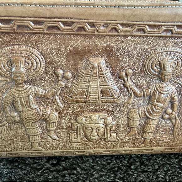 Vintage leather Mexican purse - Picture 5 of 8